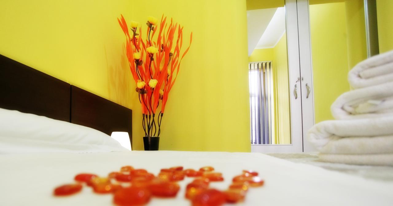 Chiaia Relax Bed and Breakfast Napels Buitenkant foto
