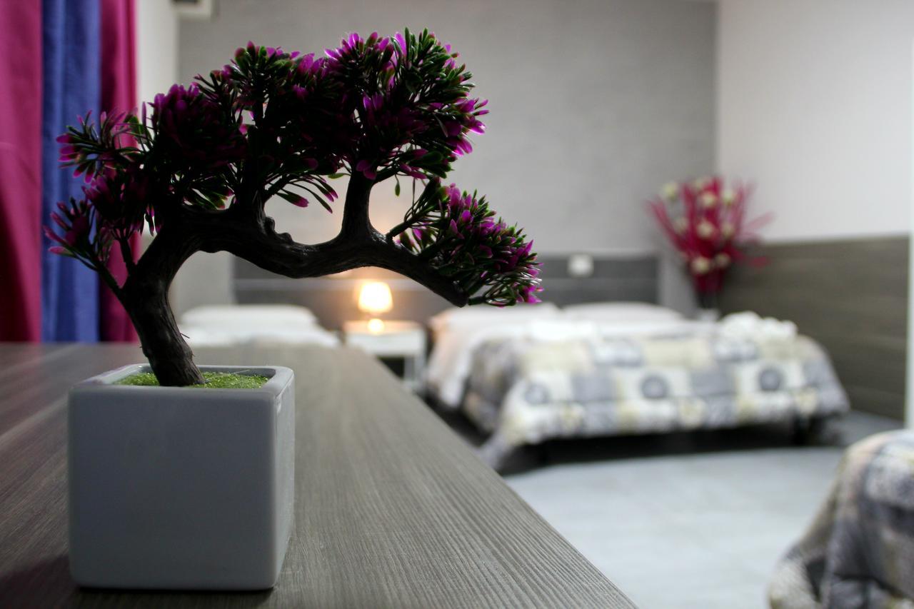 Chiaia Relax Bed and Breakfast Napels Buitenkant foto