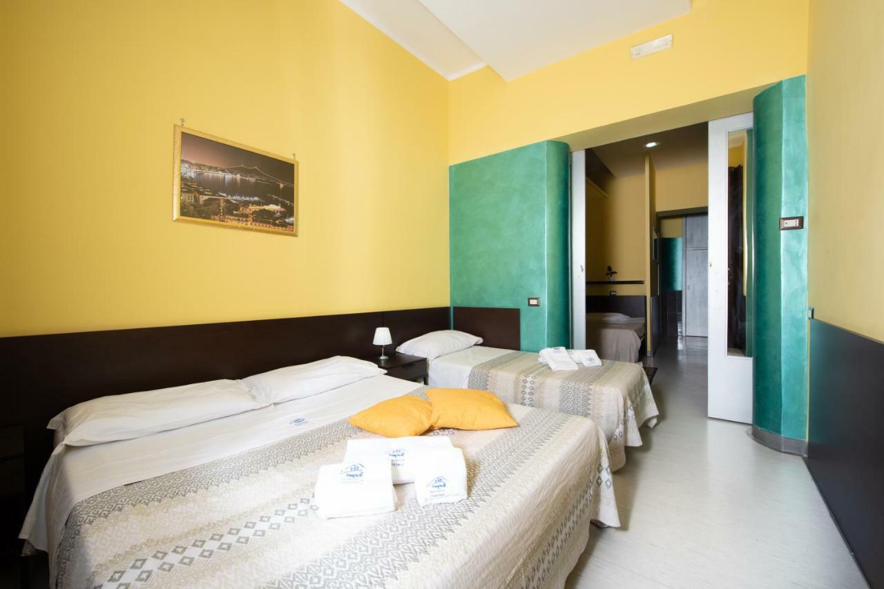 Chiaia Relax Bed and Breakfast Napels Buitenkant foto