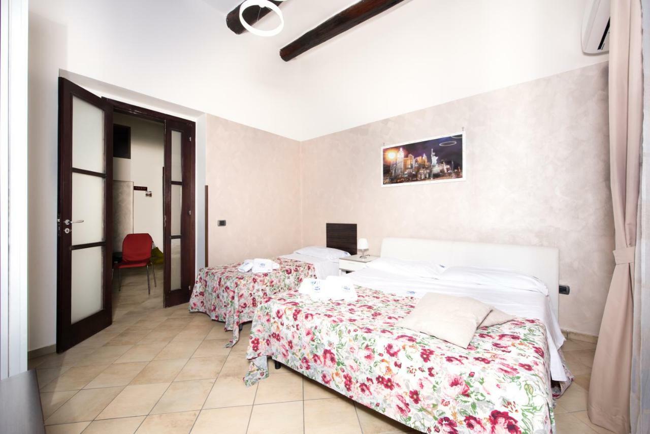 Chiaia Relax Bed and Breakfast Napels Buitenkant foto